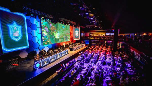 双城之战动画官博：双城之战沉浸式音乐秀制作正式启动！