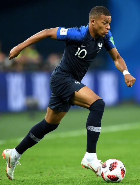 LPL夏季赛W5D3：晴天交手Yskm，Rookie对阵Scout