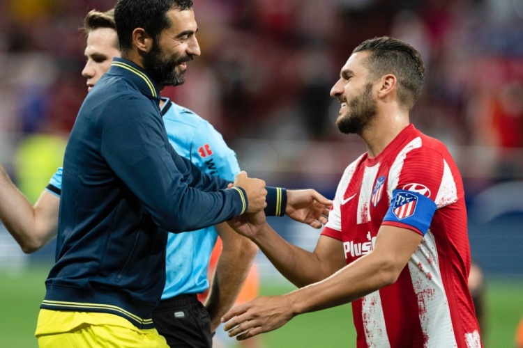 B8 从 NAVI 收购 npl